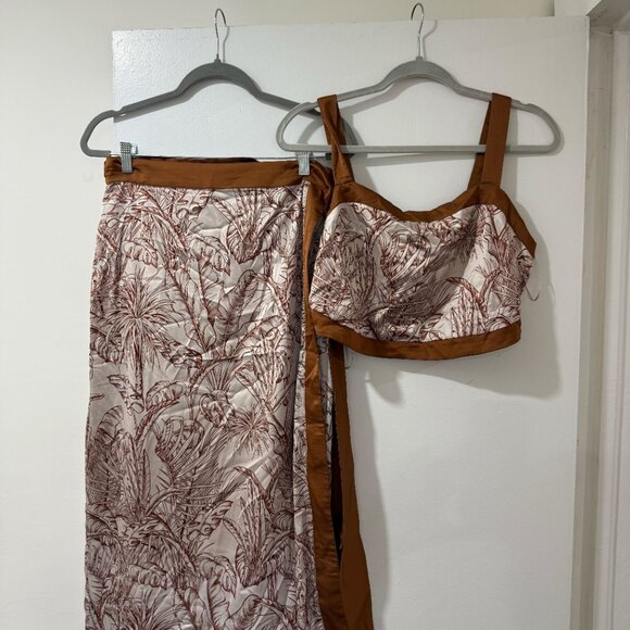 ☀️ VICI Mariza Tropical Print Satin Crop Top - Size Large (fits M/L) ☀️ - Picture 6 of 13